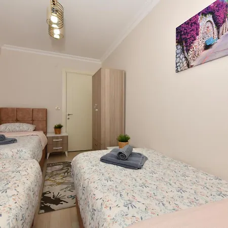 Luxury 4*