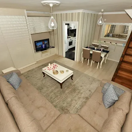 Luxury Aparthotel 4*