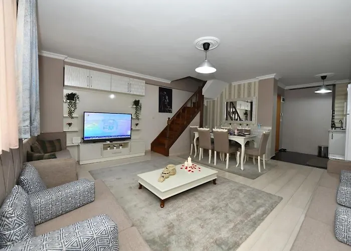 Luxury Апарт-отель 4*