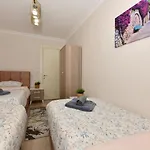 Luxury 4*