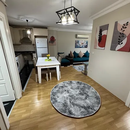 アパートホテル Luxury