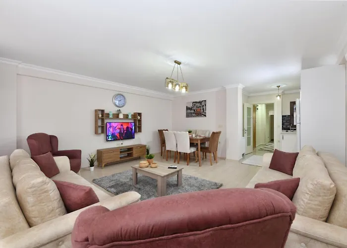 Luxury Apartahotel 4*