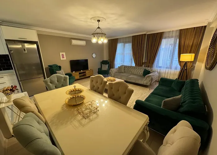 Luxury Apartahotel 4*