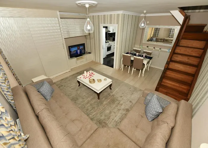 Luxury Apartahotel 4*