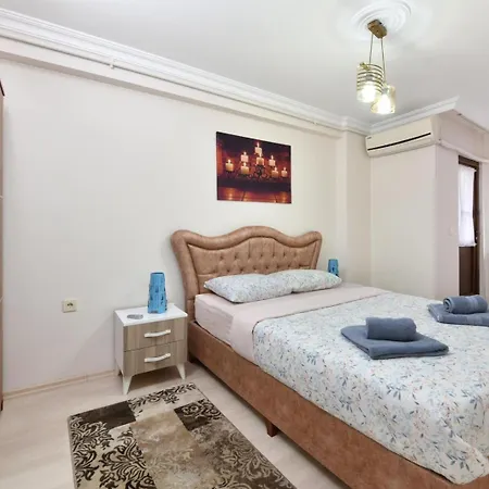Luxury * Κωνσταντινούπολη